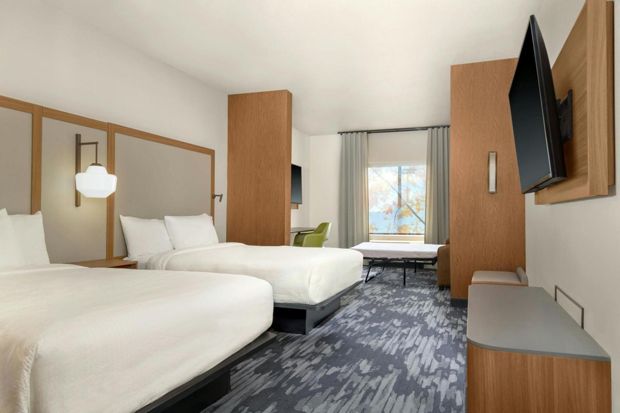 Fairfield By Marriott Inn & Suites Kansas City At The Legends Exterior photo