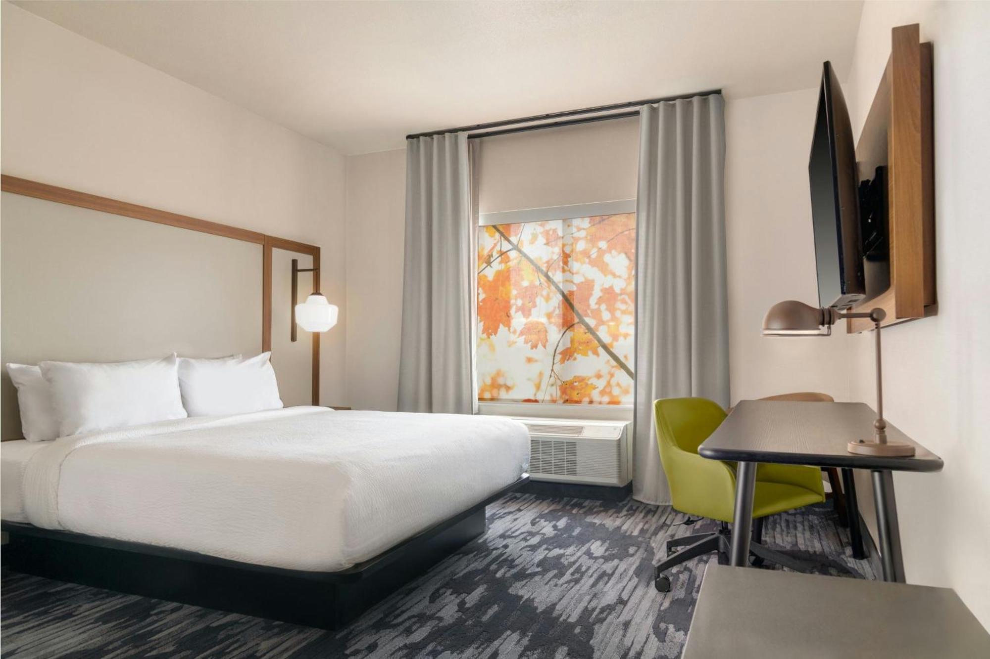 Fairfield By Marriott Inn & Suites Kansas City At The Legends Exterior photo